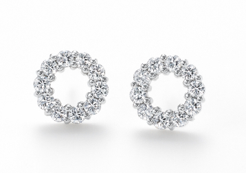 ダイヤモンドピアス